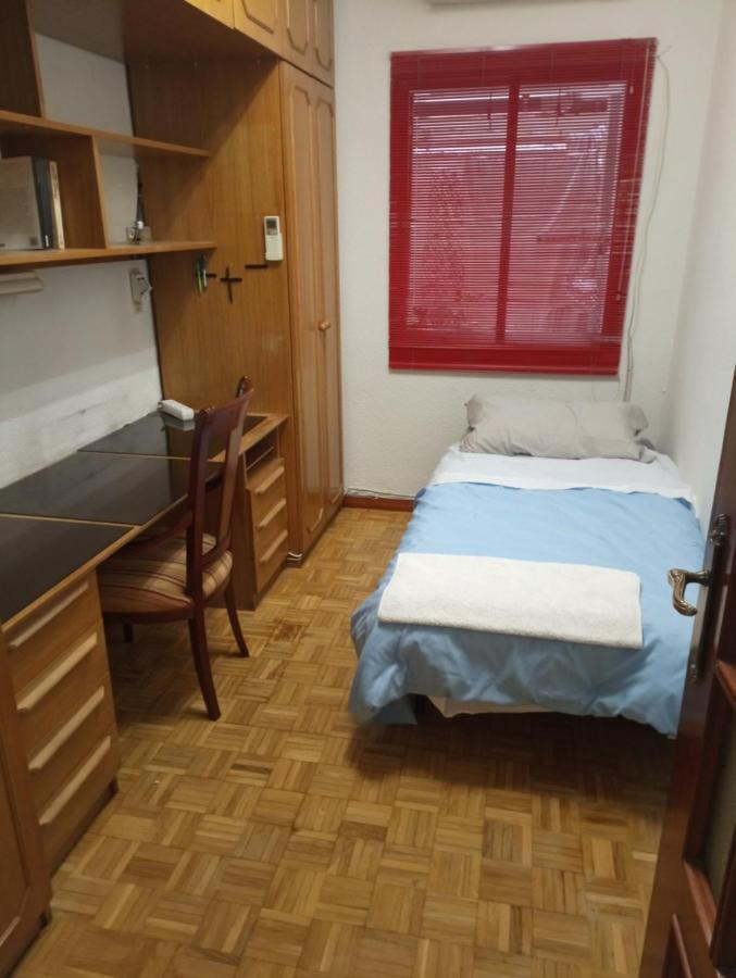 2-Centro Hab Compartida Masculina 8X Bed & Breakfast Madrid Ngoại thất bức ảnh